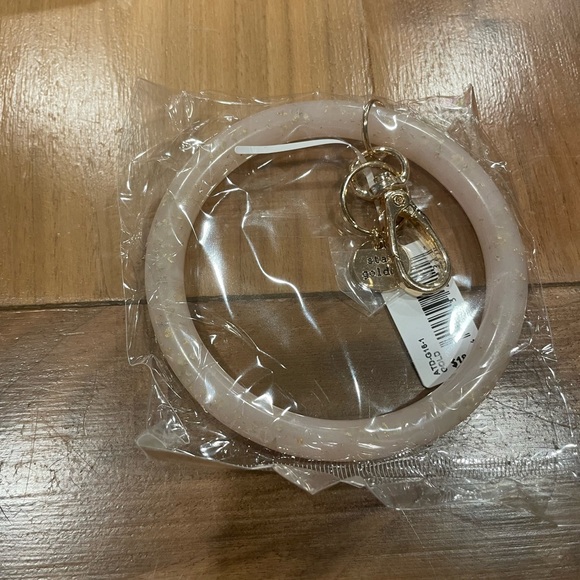 Altar’s state “stay golden” keychain - Picture 2 of 3